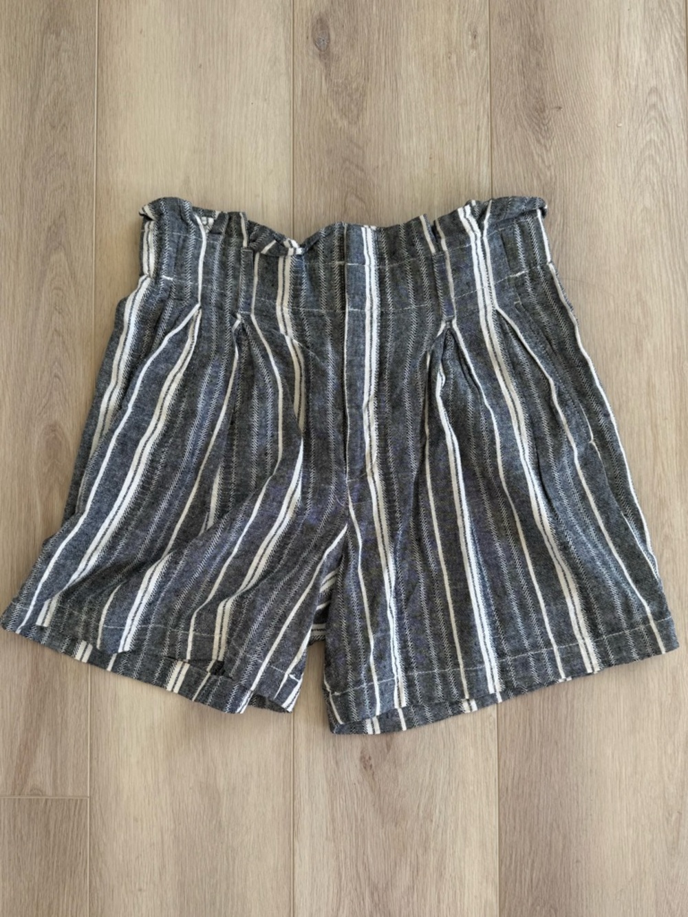 Banana Republic Linen-Blend Paperbag Short